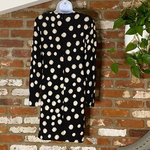 Wayf Abstract Black & White Polka Dot Shift Dress size XS - Picture 4 of 7